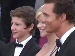 Jeff Nichols, Jacob Lofland, Tye Sheridan, Matthew McConaughey and Reese Witherspoon at MUD Premiere: 65th Cannes Film Festival at Lumiere on May 26, 2012 in Cannes, France (Footage by WireImage Video/Getty Images) Stock Footage