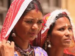 Rajasthani women, Jaisalmer, Rajasthan, India Stock Footage