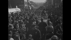 Republican candidate for president Wendell Willkie covers 250 miles in a single day News Clip