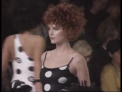 France - Chanel fashion show Instructional Video