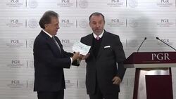 CLEAN : Mexico recovers more than $19 mn linked to fugitive ex-governor News Clip