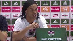 VOICED : Ronaldinho presentado en el Fluminense News Clip