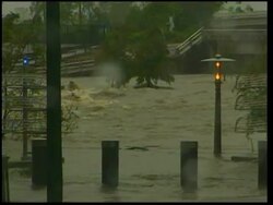 Hurricane Ike lashes Houston News Clip