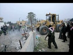 CLEAN: Palestinians flood into Egypt News Clip