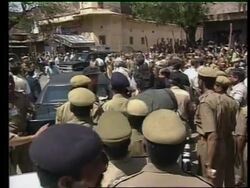 INDIA: US PRESIDENT CLINTON VISIT: NAYALA VILLAGE (V) News Clip