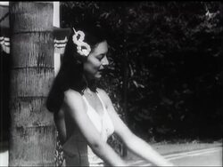 FASHION CONTRASTS News Clip