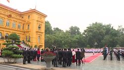 CLEAN : Japanese PM Shinzo Abe in Vietnam for a two day visit News Clip