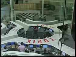 Nikkei plunges more than 300 points in early trading News Clip