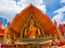 The large Buddha statues wat tham sua. Stock Footage