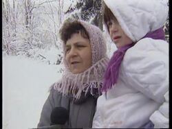 BOSNIA: BOSNIAN MUSLIM RELATIVES AND FRIENDS REUNITE Instructional Video