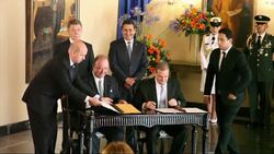 Honduras and Colombia hold bilateral talks Instructional Video