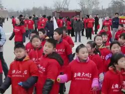 MS School children take part in outdoor activities in daming Palace National Heritage Park / xi'an, shaanxi, china Stock Footage
