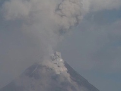 T/L video of volcanic eruption, Philippines, Dec 2009 Stock Footage