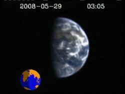 Deep Impact spacecraft pix of Moon passing in front of the Earth News Clip