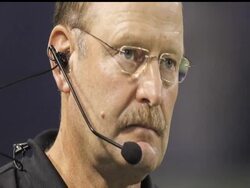 Mired in a 3-and-7 season, the Minnesota Vikings fired coach Brad Childress on Monday and replaced him with defensive coordinator Leslie Frazier Instructional Video