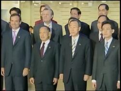 Photo-op, SKorean and Chinese comments News Clip