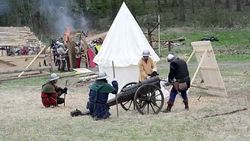 CLEAN : 2,000 Czechs gather to reenact medieval battles News Clip