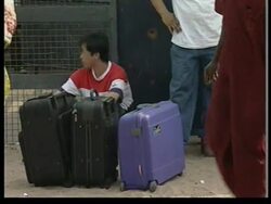 CONGO: BRAZZAVILLE: FOREIGN NATIONALS FLEE VIOLENCE IN KINSHASA News Clip