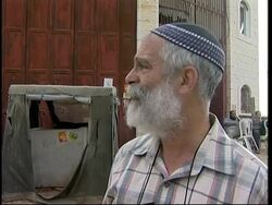 Settlers at disputed building after court orders them to leave, Livni on 2 states News Clip