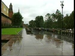 RUSSIA: BILL CLINTON LAYS WREATH AT TOMB OF THE UNKNOWN SOLDIER News Clip