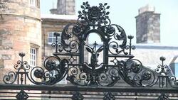 Palacios reales necesitan reparaciones News Clip