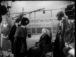 QUEEN MOTHER SEES THE WORKS News Clip