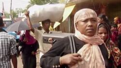 Mahasen strikes coast, lashing villages with fierce rain and winds News Clip