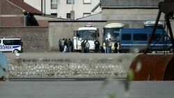 CLEAN : French police clear 600 migrants from Channel camps News Clip