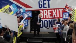 CLEAN : Boris Johnson unveils Conservative Party battle bus News Clip
