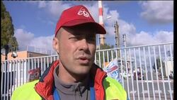 Workers at Grandpuits refinery say strike will continue News Clip
