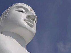 MS View of Bahiravokanda Vihara Buddha Statue staring serenely as clouds passing behind / Kandy, Central Province, Sri Lanka Stock Footage