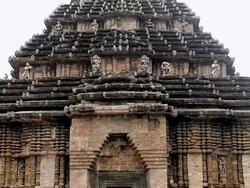 MS TD Shot of Hindu Konark Sun Temple / Puri, Orissa, India Stock Footage
