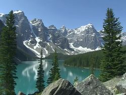 WS View of Moraine Lake in ten peaks valley at nationalpark / Lake Louise, Alberta, Canada Stock Footage