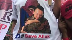 CLEAN : Jakarta's Christian governor back in court for blasphemy trial News Clip