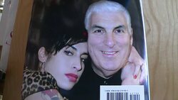 VOICED: Amy Winehouse segun su padre News Clip