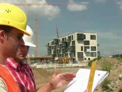 Engineer teamwork 'explaining' Stock Footage