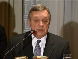 U.S. Sen. Dick Durbin says he believes the testimony Roland Burris gave to Illinois lawmakers about his appointment to the U.S. Senate was incomplete and a preliminary Senate ethics investigation under way. News Clip