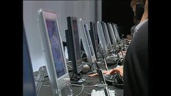 Original iPods at iTunes Launch in London News Clip