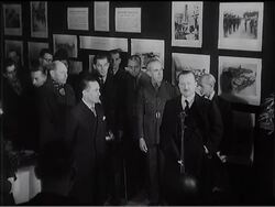 PICTURES TELL BRITAIN'S STORY TO PARIS - News Clip