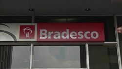 VOICED : Brasil entra en recesion News Clip