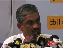 Fmr army commander Sarath Fonseka presser ahead of Tuesday''s elex News Clip
