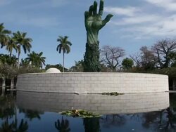 Long shot of 'reaching hand' statue at Holocaust. Stock Footage