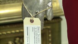 CLEAN : Robin Williams Mork costume to be sold at auction News Clip