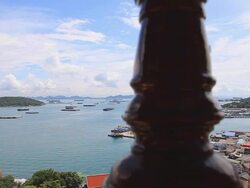 HD Dolly:Harbor and village the Ko Si Chang Stock Footage