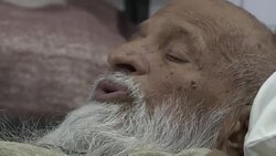CLEAN : Pakistans obstinately humble hero Edhi dies at 92 News Clip