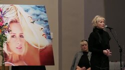 Old friends turn out for Mindy McCready memorial News Clip