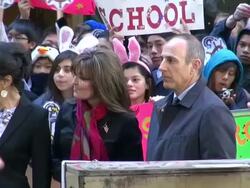 Ann Curry, Sarah Palin & Matt Lauer on the outside Stock Footage