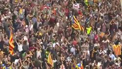 CLEAN : Independence supporters in Barcelona cheer after vote News Clip