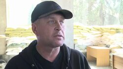 CLEAN : From soap factory to commanding a rebel town in Ukraine News Clip