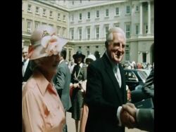 UNUSED 25 7 80 THE INVESTITURE OF WESTERN AUSTRALIA PRIME MINISTER CHARLES COURT WITH KCMG Instructional Video